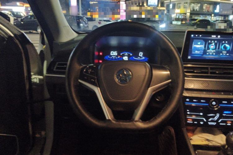 Used Venucia T60 2018 1.6L Manual Smart Cool Version China VI Standard