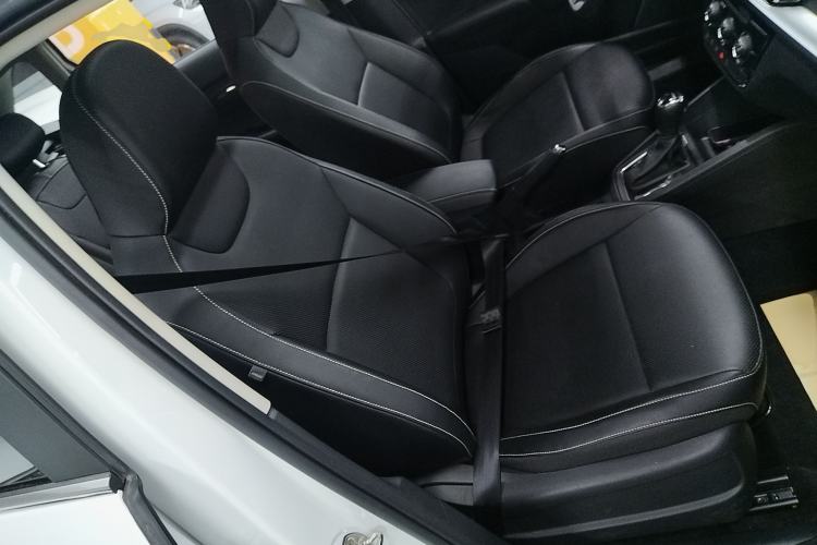 Used Skoda Kamiq 2024 1.5L Automatic Comfort Edition Right Front Seat