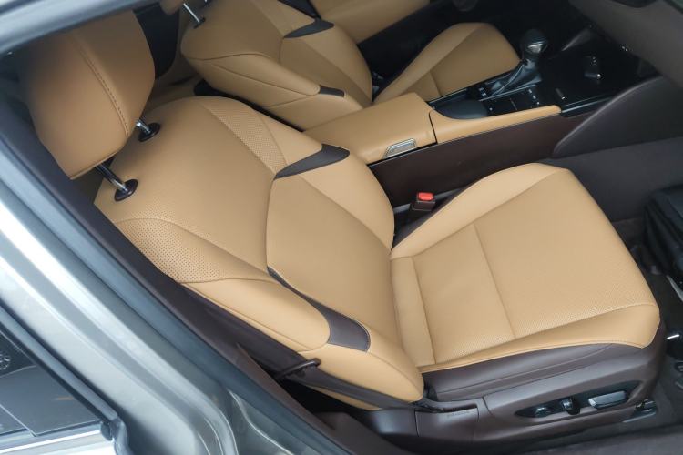 Used Lexus ES 2020 300h Premier Edition