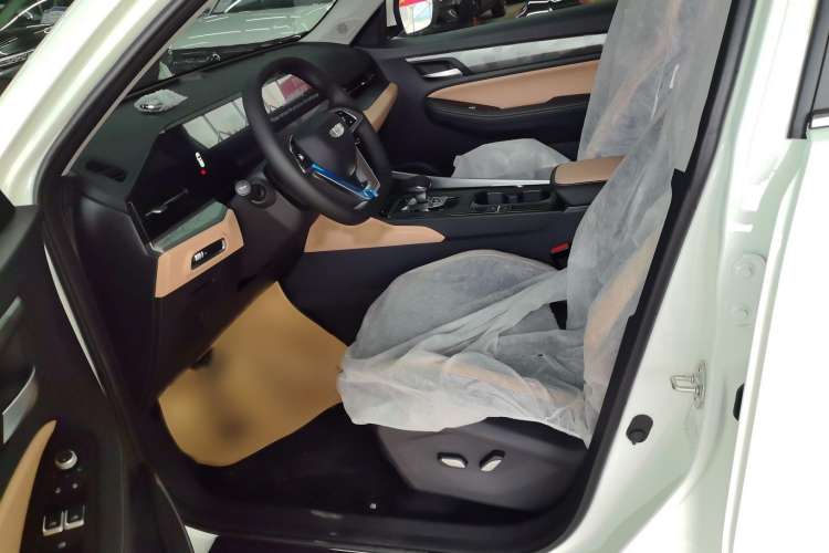 Used Geely Auto Haoyue PRO 2025 1.5T DCT Zongheng + New Year Supreme Edition Interior 2