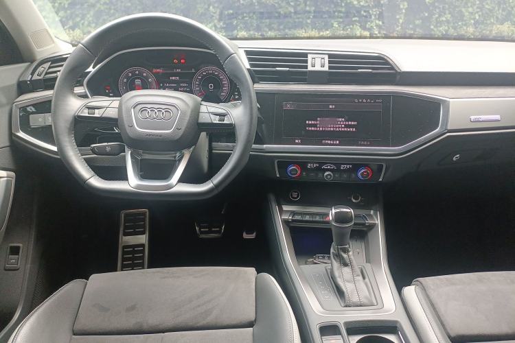 Used Audi Q3 2022 40 TFSI Fashion Dynamic Model