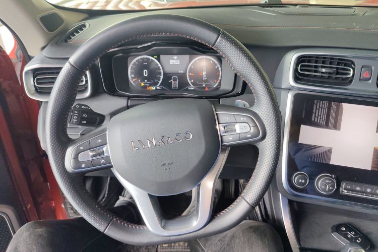 Used Lynk & Co 01 2019 2.0T Four-Wheel Drive Genie Pro Version China V Emission Standard
