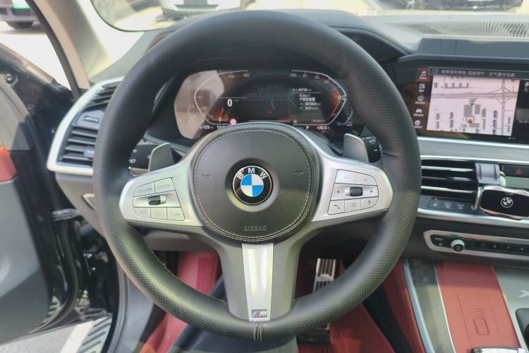 Used BMW X5 2022 Restyled xDrive 30Li Luxury Version M Sport Package Steering Wheel