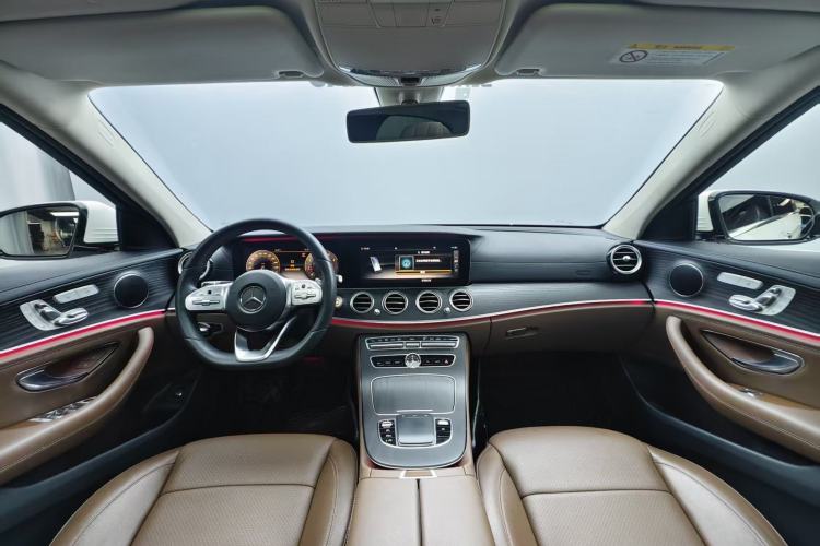 Used Mercedes-Benz E-Class 2019 Restyled E 300 L Sporty and Stylish Edition Center Console