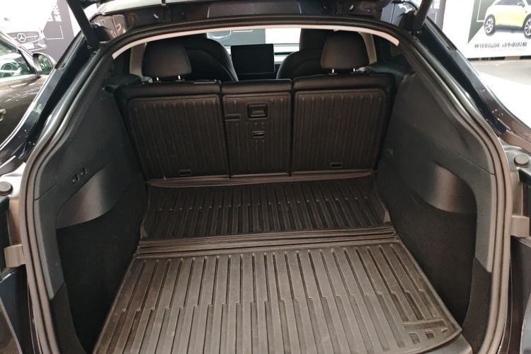 Used Tesla Model Y 2024 Rear-Wheel-Drive Version Trunk