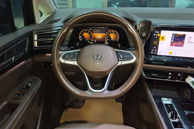 Used Volkswagen Viloran 2023 380TSI Luxury Edition Steering Wheel