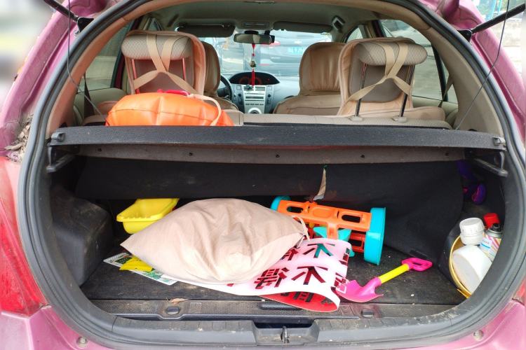 Used Toyota Yaris 2009 1.6E Automatic Comfort Edition Trunk