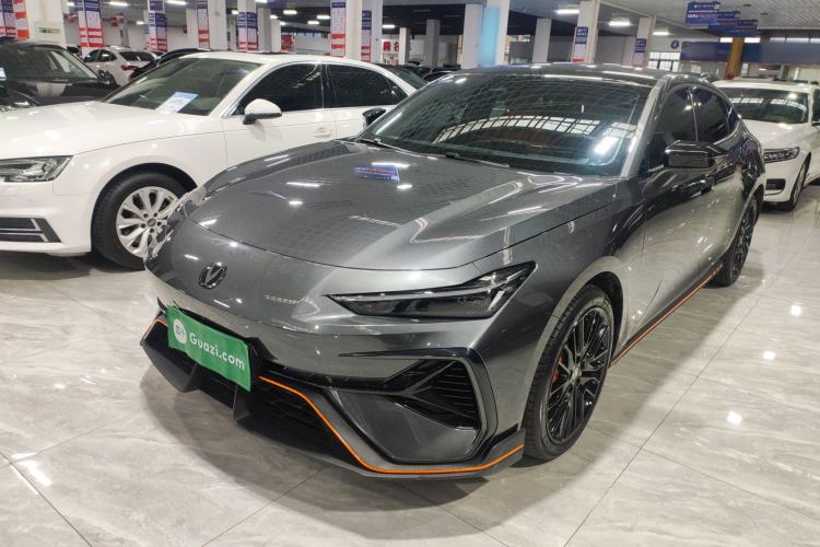 Used CHANGAN UNI-V 2025 Model Third-Generation 2.0T Dynamic Edition