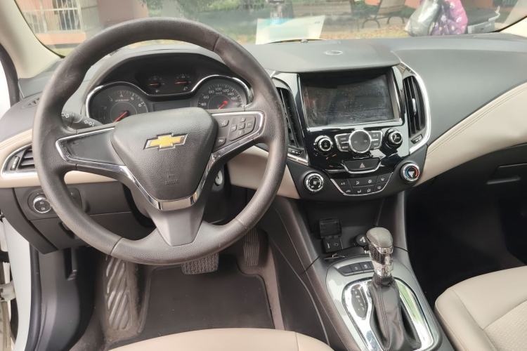 Used Chevrolet Cruze 2015 1.5L Automatic Luxury Edition
