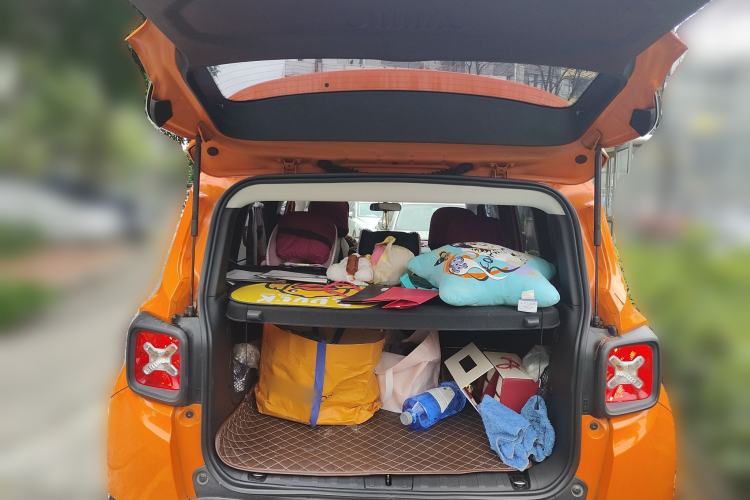 Used Jeep Renegade 2018 Connected Large Screen Version 180T Automatic High-Energy Edition
