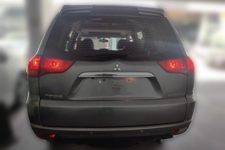 Used Mitsubishi Pajero Sport 2013 3.0L Automatic Two-Wheel Drive Luxury Edition Rear