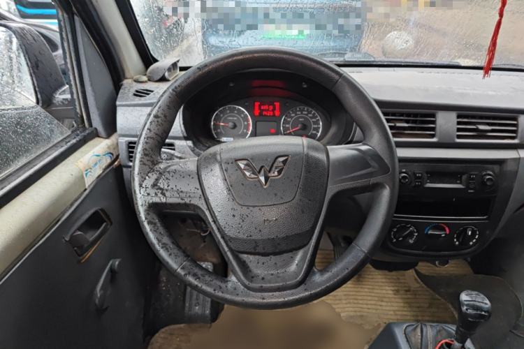 Used Wuling Zhiguang 2015 1.2L S Practical Model LSI
