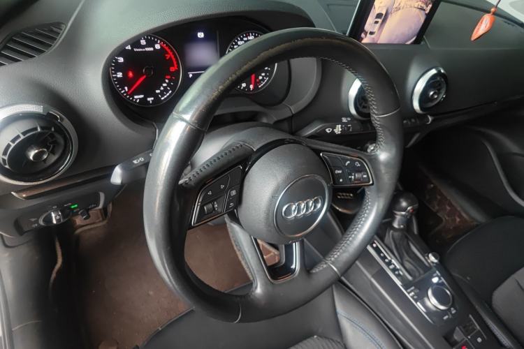 Used Audi A3 2019 Limousine 35 TFSI Fashion Edition China V standard
