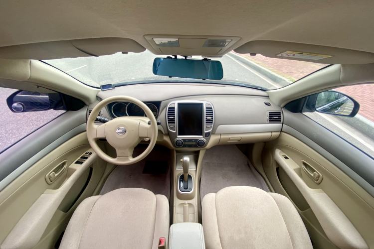 Used Nissan Sylphy 2012 Classic 1.6XE Automatic Comfort Edition Interior 3