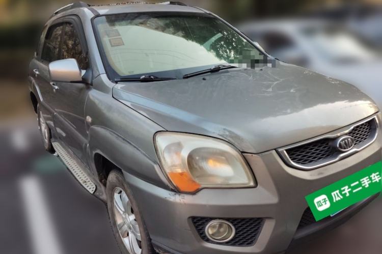 Used Kia Sportage 2012 2.0L Automatic Two-Wheel Drive GL Trim Front Right 45 Deg