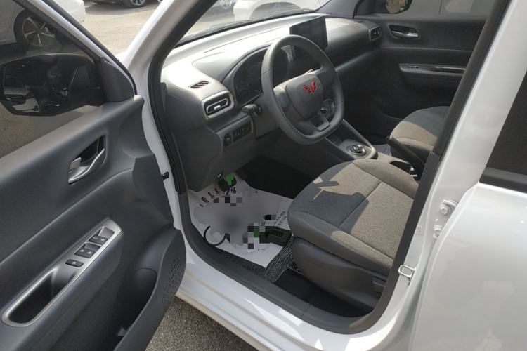 Used Wuling Hongguang New Energy 2025 Extended-Range Hybrid 50KM Comfort Version Driver Seat