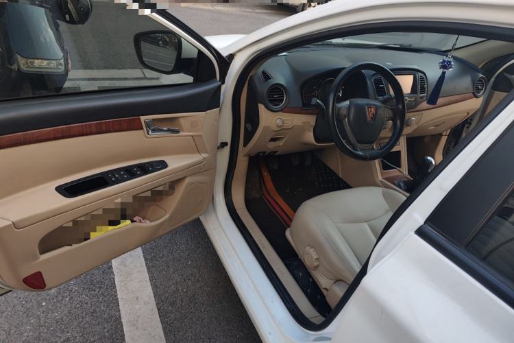 Used Roewe 350 2014 1.5L Manual Swift Edition
