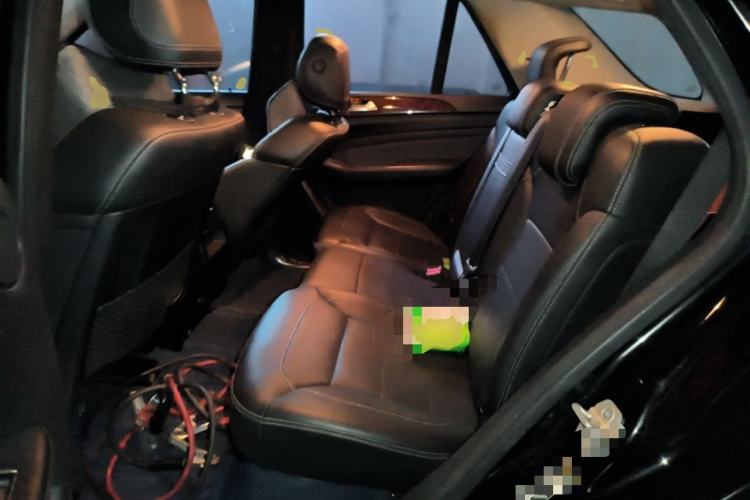 Used Mercedes-Benz M-Class 2015 ML 400 4MATIC Dynamic Model Left Rear Seat