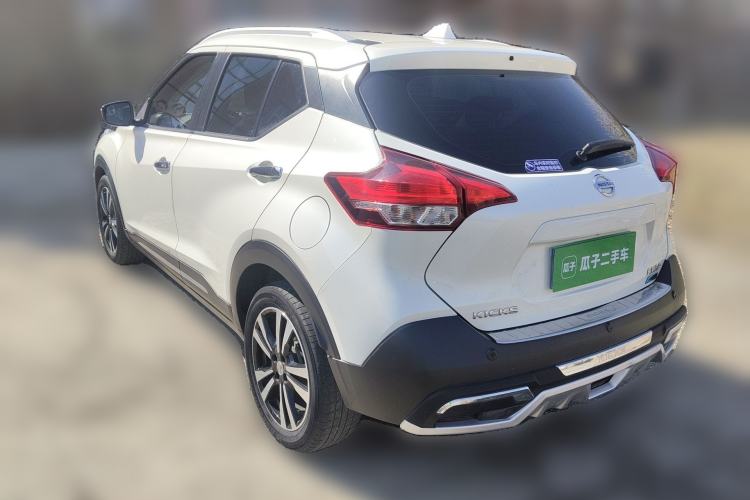 Used Nissan Kicks 2017 1.5L CVT Smart Edition Rear Left 45 Deg