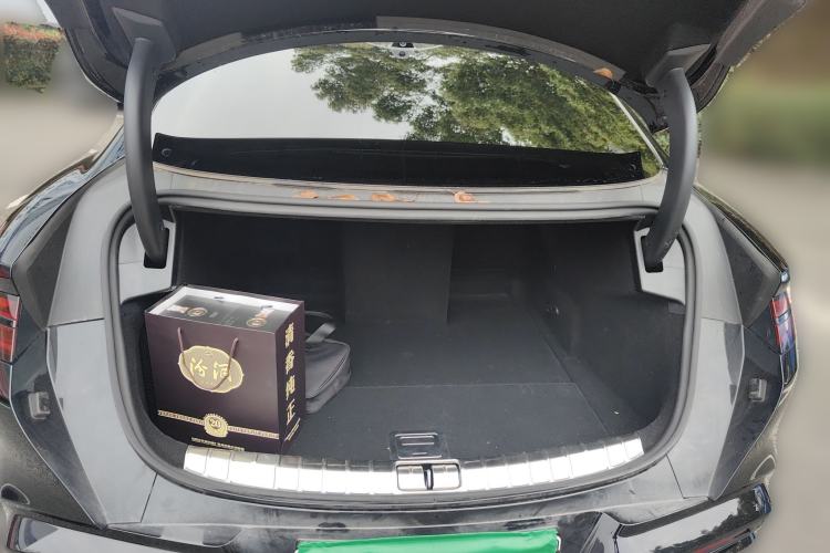 Used Denza Z9 2024 1100 km All-Wheel-Drive Ultra Version