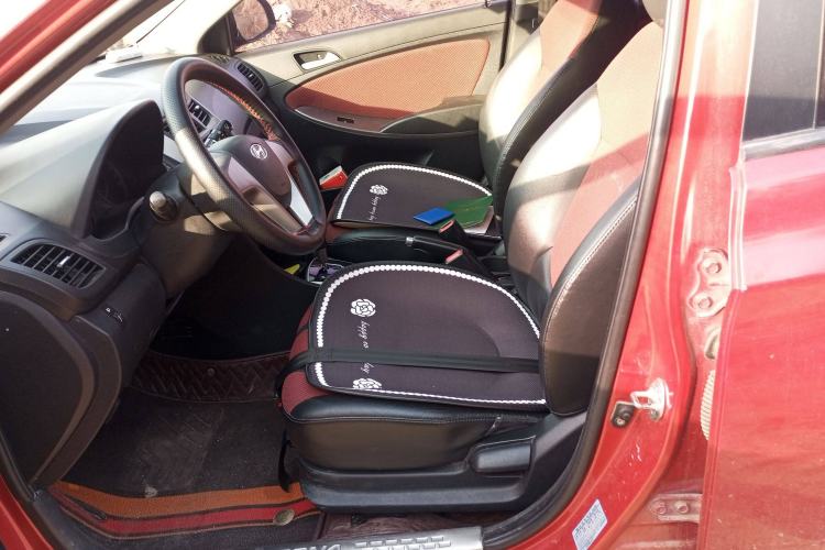 Used Hyundai Verna Ray 2016 1.4L Automatic Leading-Edge GLX