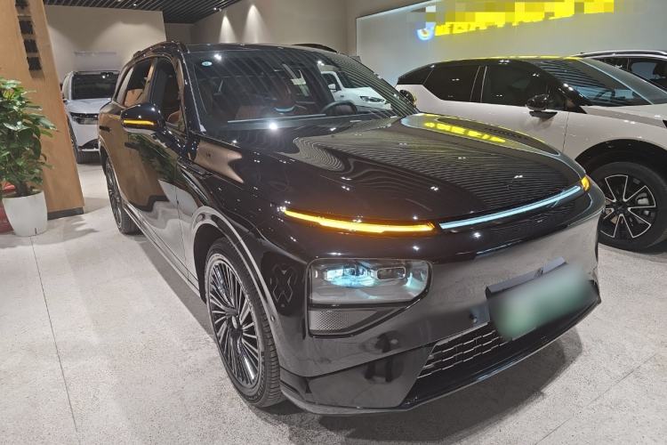 Used XPeng G9 2025 625 Long-Range Max Front Right 45 Deg