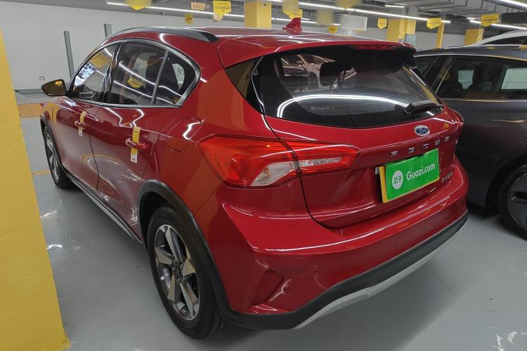 Used Ford Focus Active 2020 EcoBoost 180 Automatic Trendy Model Exterior 2