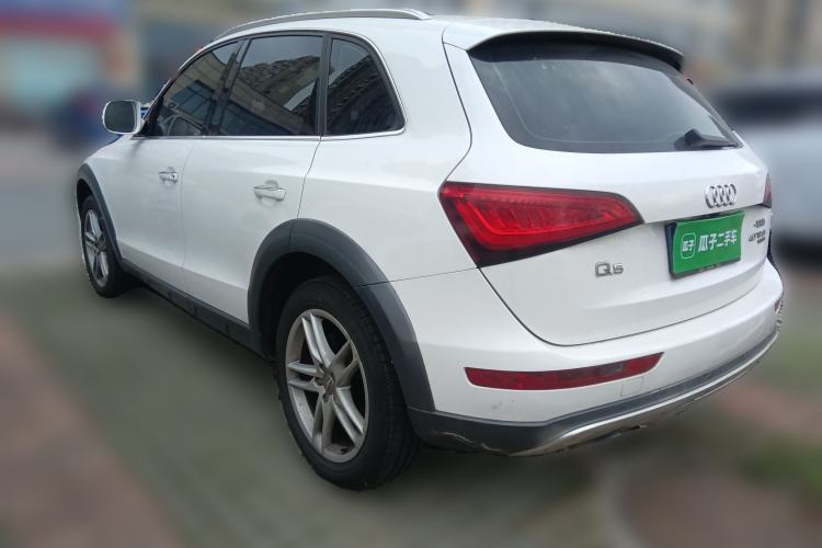 Used Audi Q5 2017 Plus 40 TFSI Technology Model