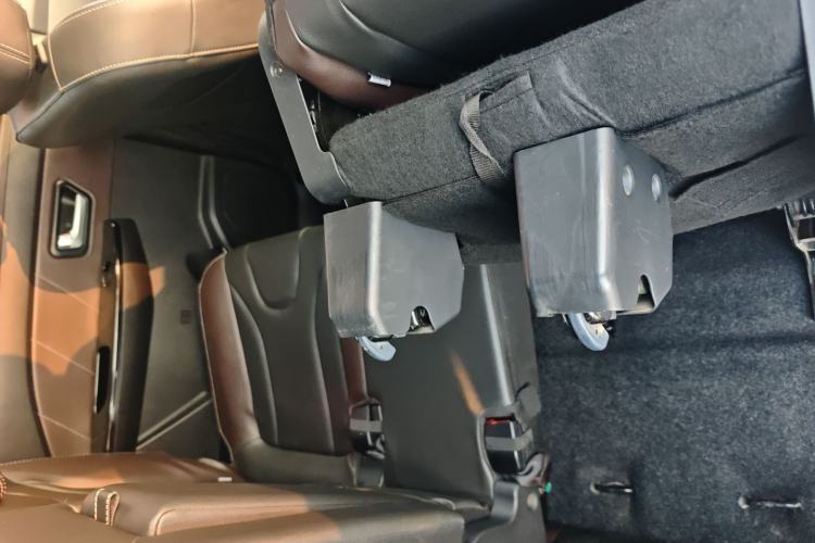 Used Dongfeng Fengon 370 2020 S370 1.5L Manual Luxury 7-Seater