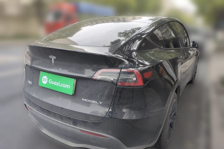 Used Tesla Model Y 2023 Rear-Wheel-Drive Version
