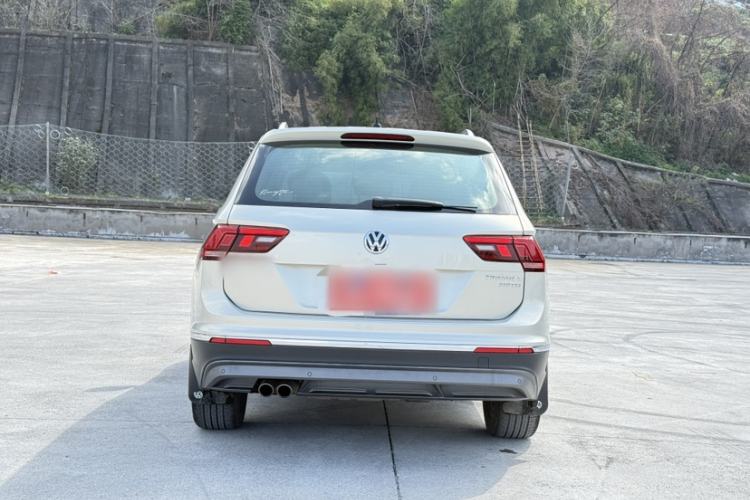 Used Volkswagen Tiguan L 2019 330TSI Automatic Two-Wheel Drive Panoramic Comfort Edition China V Standard
