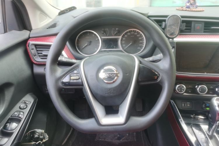 Used Nissan Lannia 2016 1.6L CVT Cool Edition
