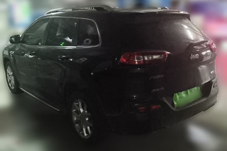 Used Jeep Cherokee 2016 2.4L Leading Edition
