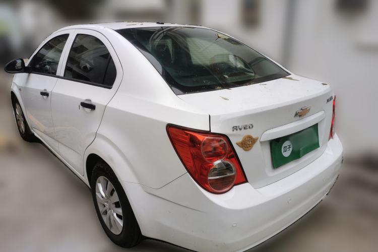 Used Chevrolet Aveo Sonic 2011 Sedan 1.4L MT SL
