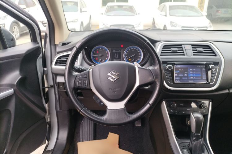 Used Suzuki S-Cross 2014 1.6L CVT Two-Wheel Drive Elite Version Steering Wheel