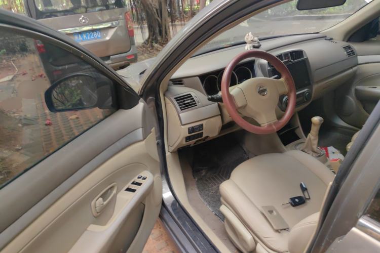 Used Nissan Sylphy 2016 Classic 1.6XE Manual Comfort Edition Driver Seat