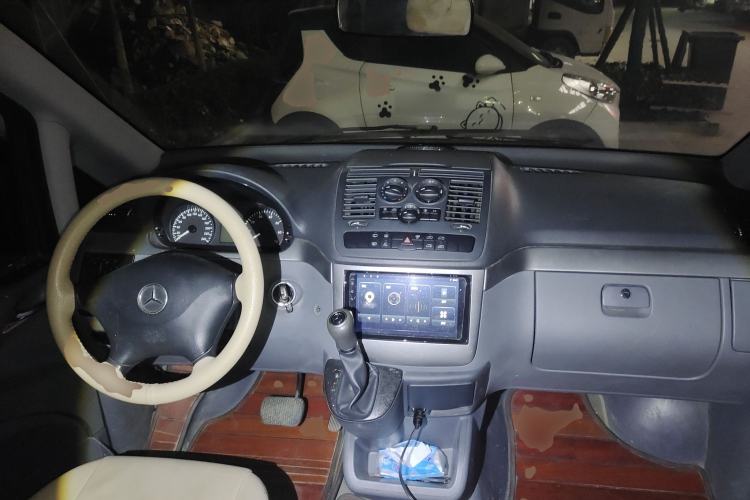 Used Mercedes-Benz Vito 2011 2.5L Elite Edition