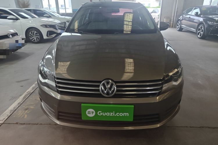 Used Volkswagen Bora 2013 1.6L Manual Fashion Edition Front