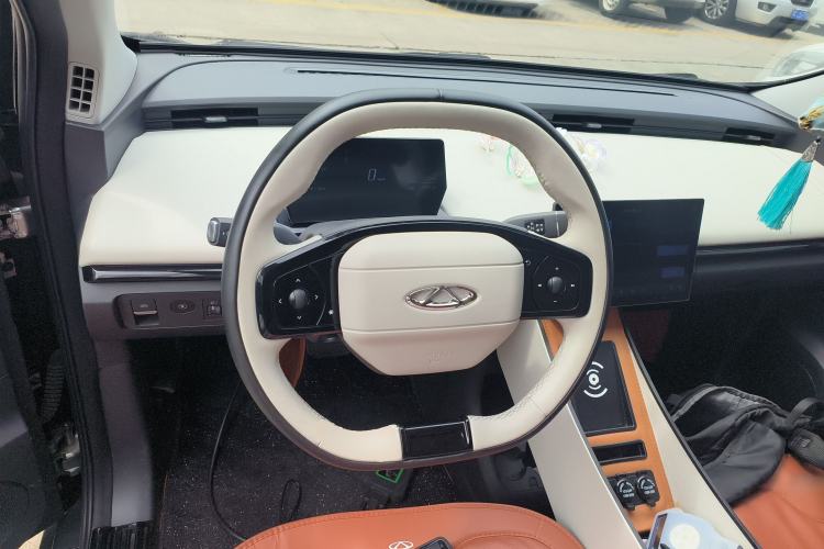 Used Chery QQ Little Ant 2024 Refreshed Version Youth Edition 321 km Beloved Edition 29.23 kWh Steering Wheel