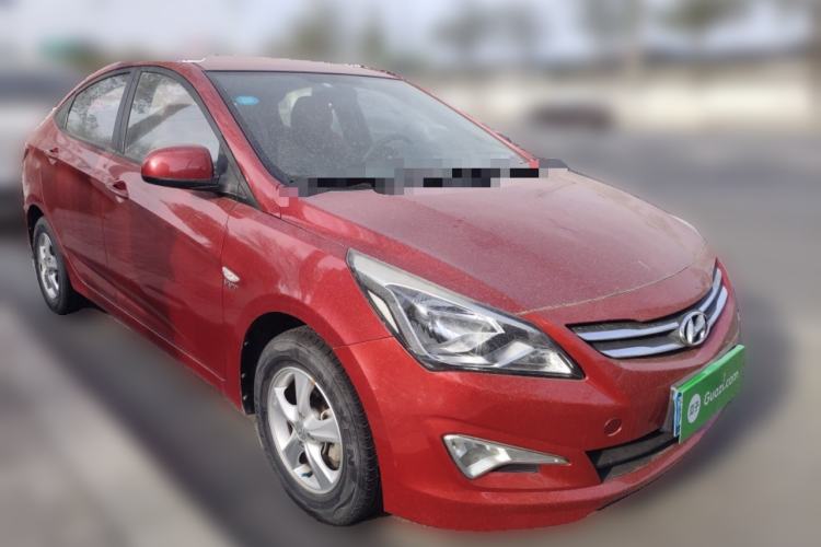 Used Hyundai Verna (older generation) 2014 1.4L Automatic Smart GLS Front Right 45 Deg