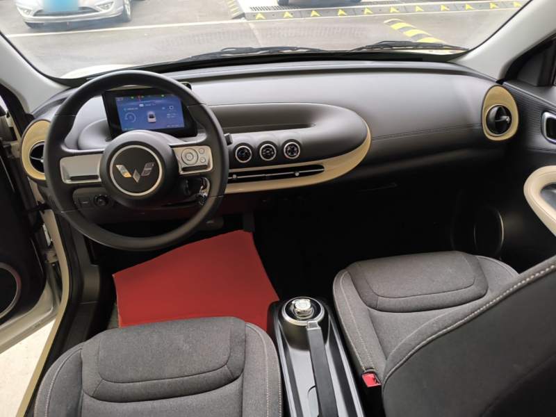 Used Wuling Bingo 2023 203km Light Edition — 9