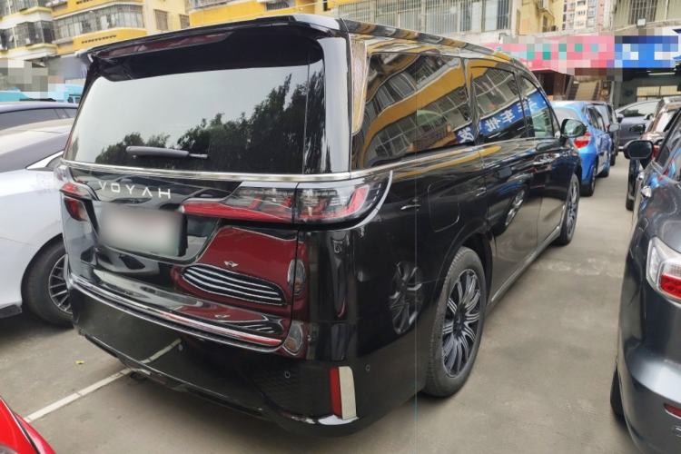 Used VOYAH Dream 2025 EV Four-Wheel Drive Excellence Kunpeng Edition