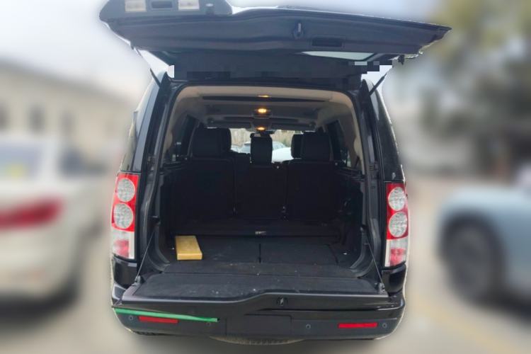 Used Land Rover Discovery 2010 5.0 V8 HSE Gasoline Model Trunk