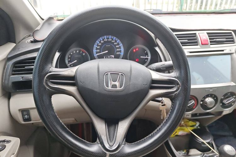Used Honda City Classic 2012 1.5L manual Comfort version