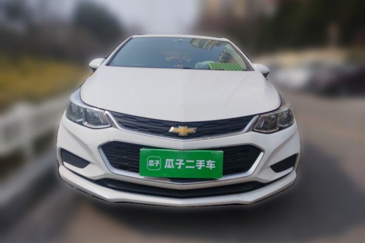 Used Chevrolet Cruze 2017 1.5L Automatic Pioneer Sunroof Edition
