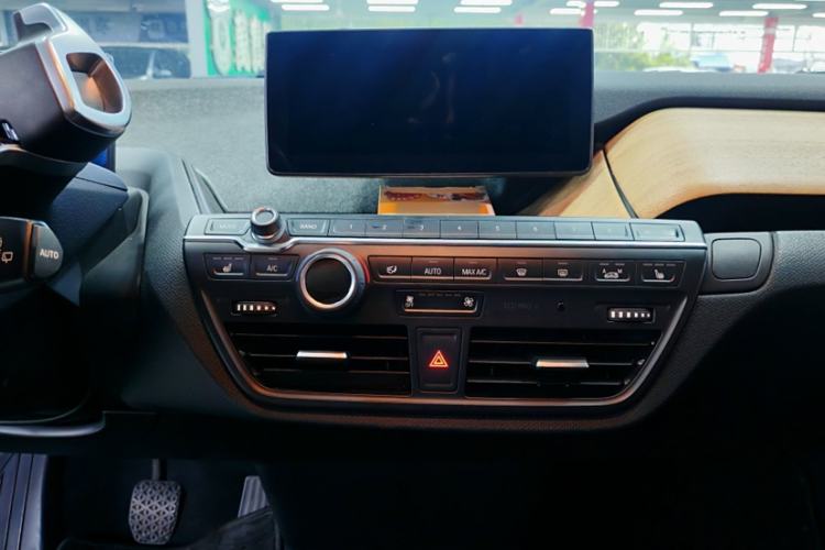 Used BMW i3 2019 Fast Charging Edition
