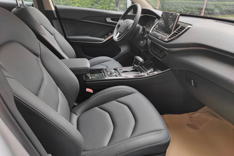 Used FAW Senya R9 2018 1.2T Automatic Comfortable Smart Edition
