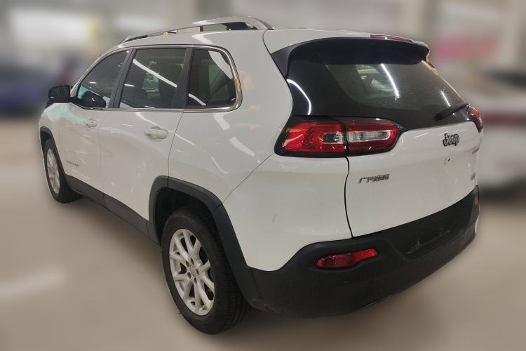 Used Jeep Cherokee 2016 2.0L Superior Edition