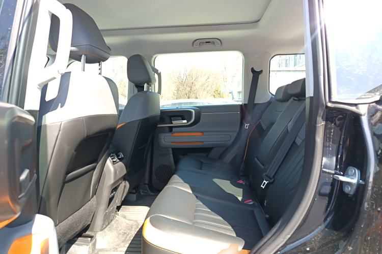 Used BAIC Off-Road BJ40 2026 Model 2.0T Gasoline Standard Edition