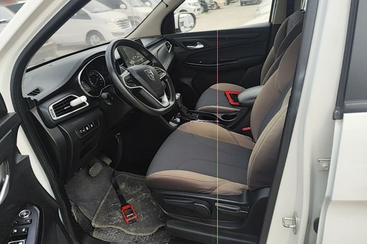 Used Baojun 730 2019 1.5T CVT Fashion Model 7 Seats China VI Emission Standard Left Front Seat